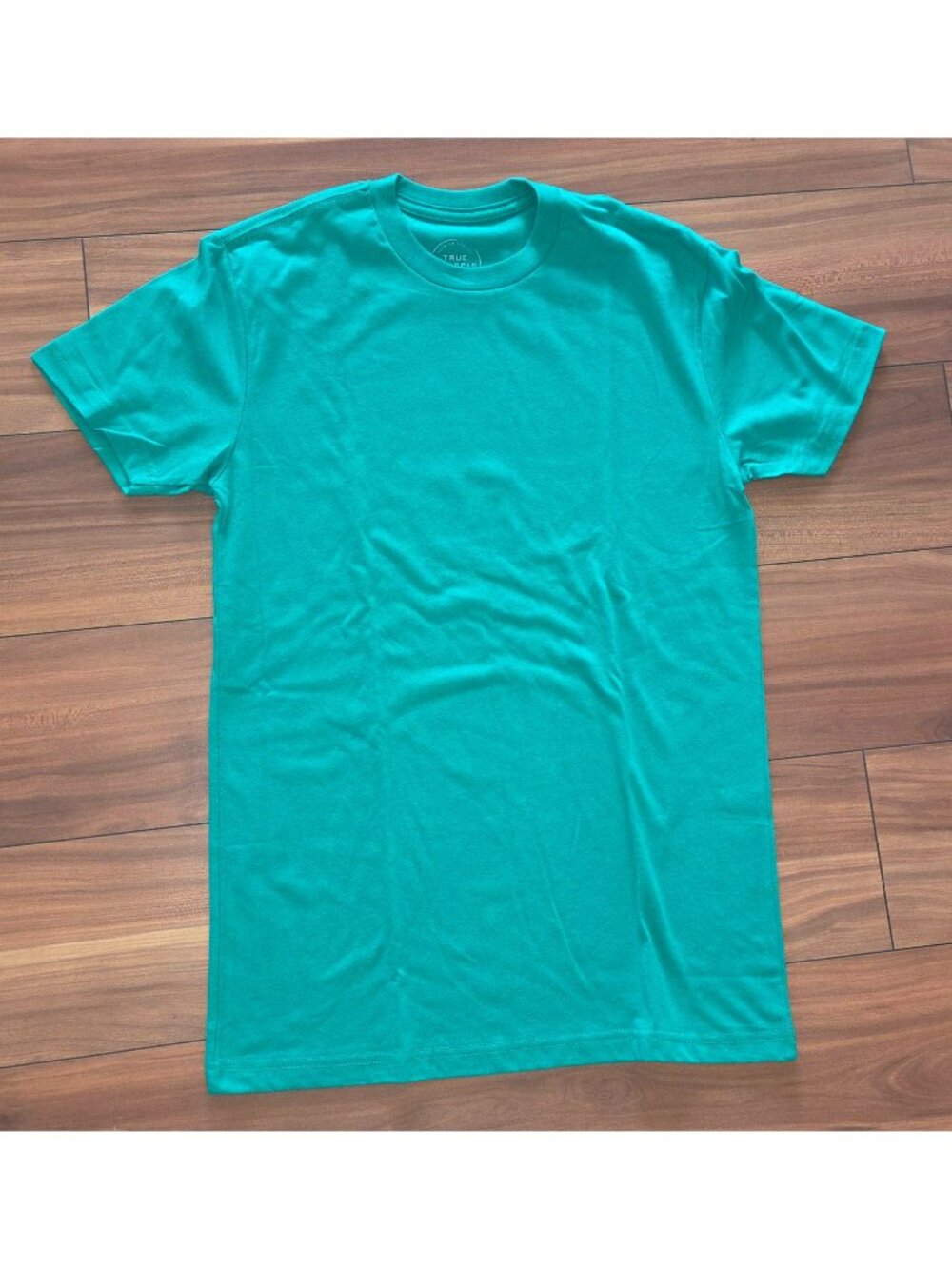 True Classic GREEN Short Sleeve Crew Neck Shirt Men Size Small NEW Lot of 2.